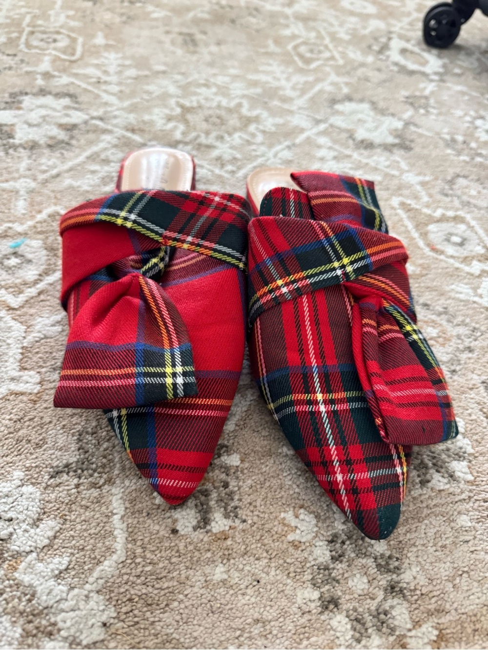 Knot-Front Red Plaid Slip-On Flats